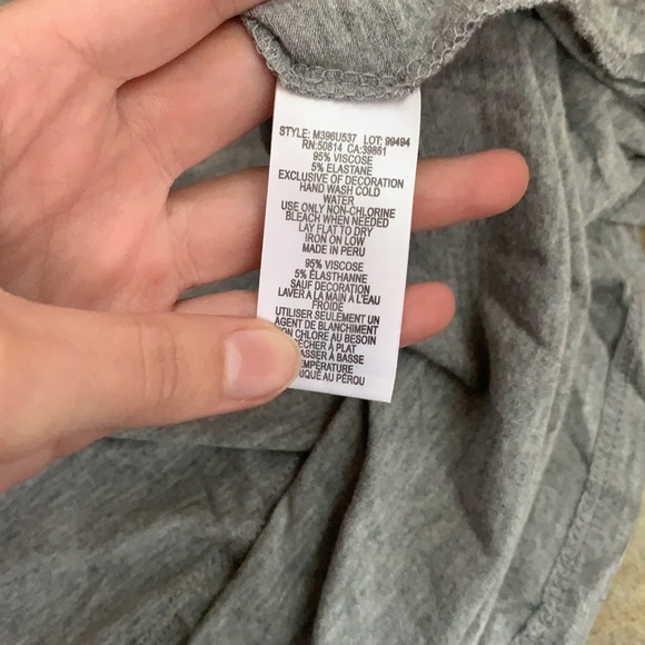 Tahari | Grey Mesh Knit Top Size L - Picture 5 of 6